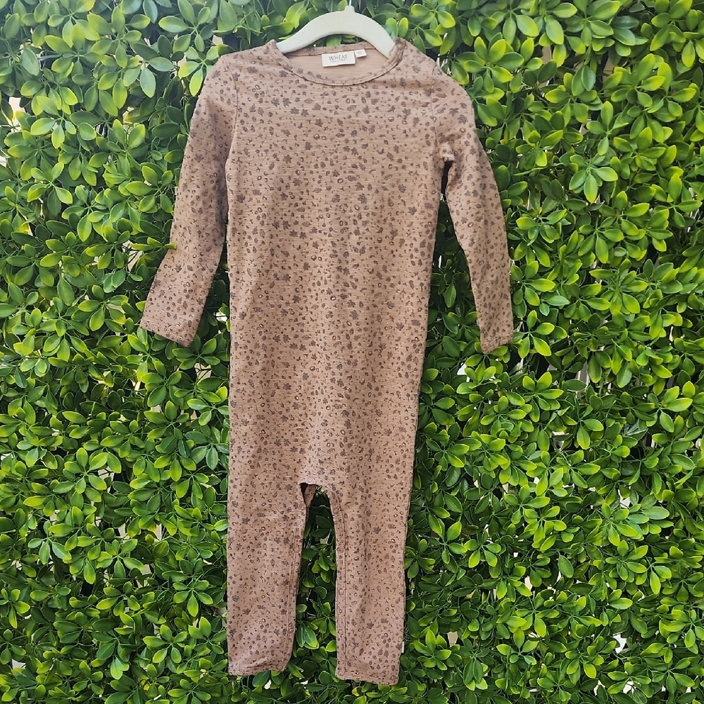 Nwot Organic Cotton Jumpsuit Whear 18 Mths Hazel Spruce and Cone